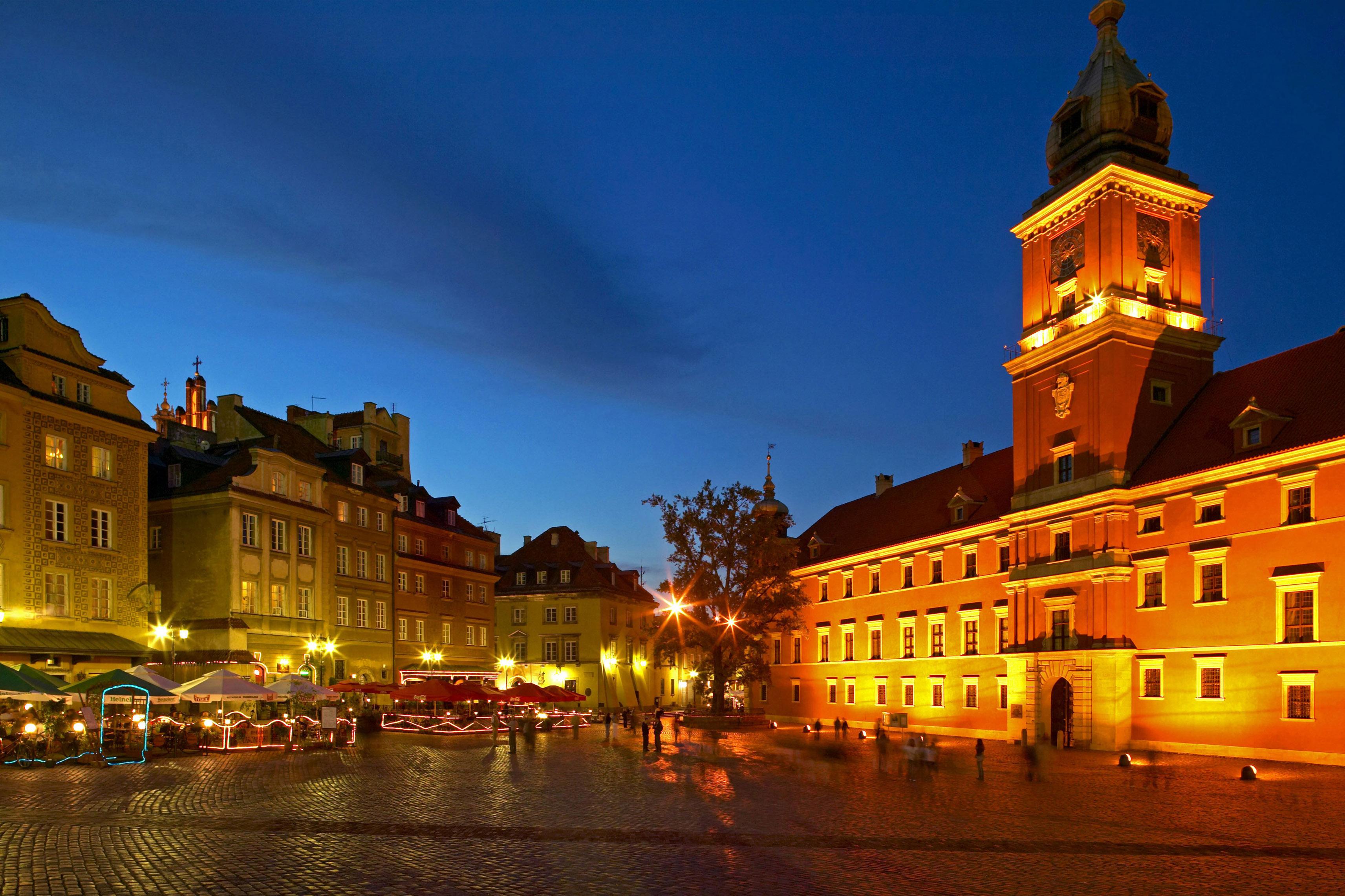 Buckingham Palace face angajari! 3.000 de euro pe luna pentru cel care va intoarce ceasurile reginei Elisabeta a II-a