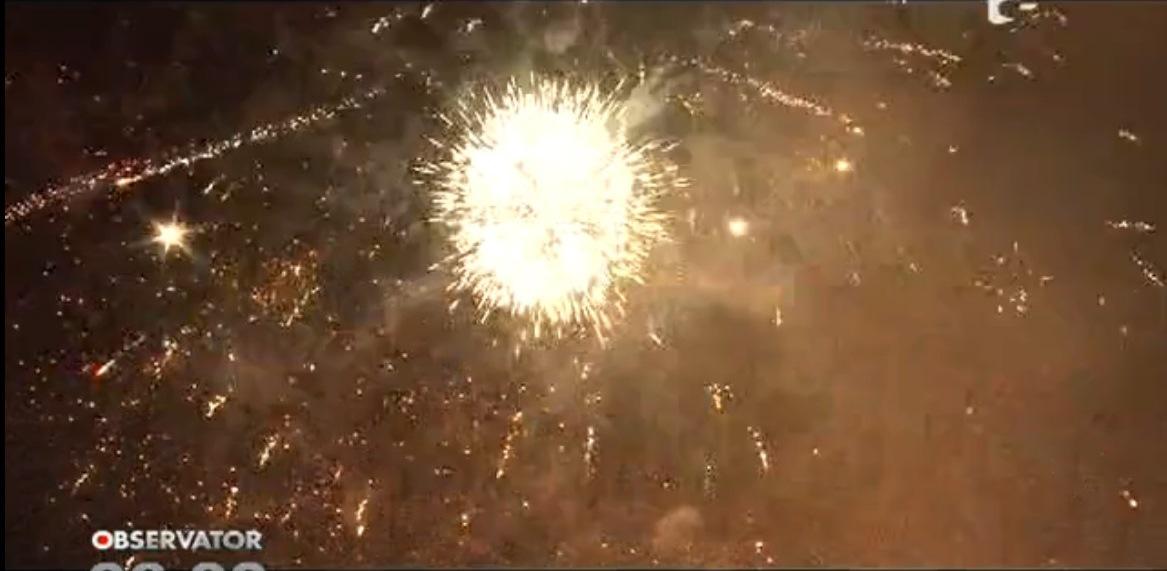 La mulți ani, 2014! Rom&acirc;nii au sărbătorit cu fast intrarea &icirc;n noul an!