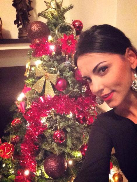 Lavinia P&acirc;rva spune adevărul: "Nu mă voi căsători &icirc;n 2014"!