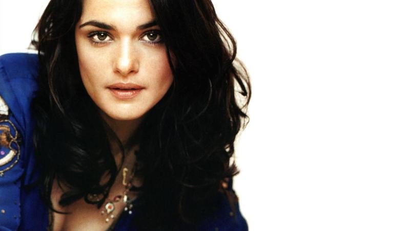 Rachel Weisz - Cu o asemenea frumuseţe să tot pleci la vânat de ... mumii