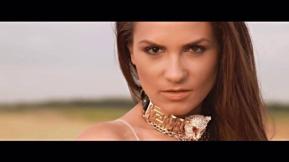 Ellie White are un mesaj clar de transmis! "Unii mă vor altfel, dar mă bucur că sunt EU"