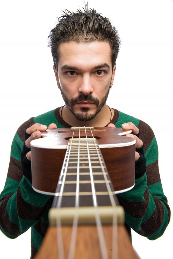 Adi Despot, accident la schi! Solistul "Viţa de vie" a fost operat