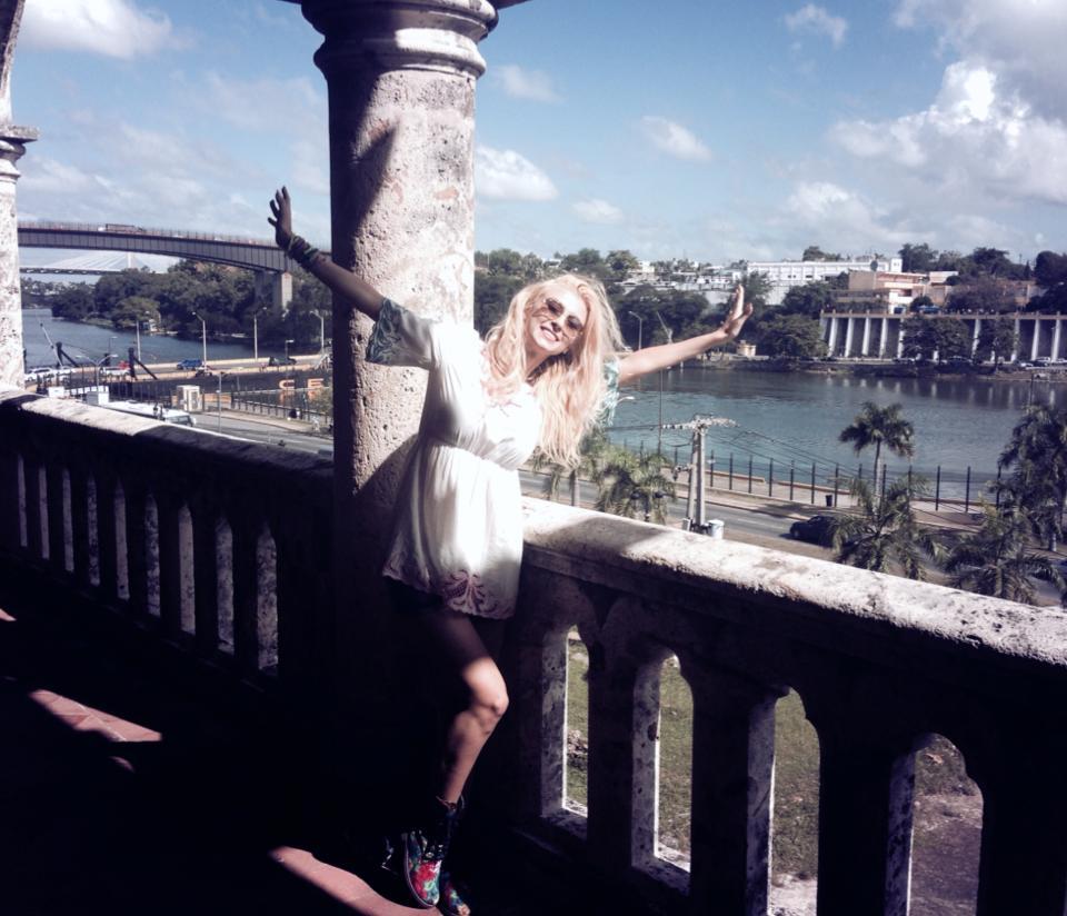 Andreea Bălan face totul cu multă pasiune!