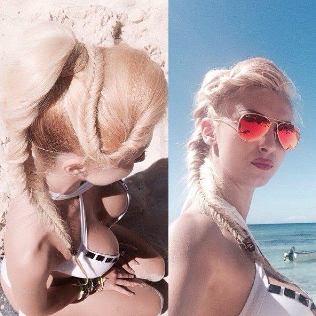 Andreea Bălan, sexy &icirc;n vacanță! Coafura rezistă!