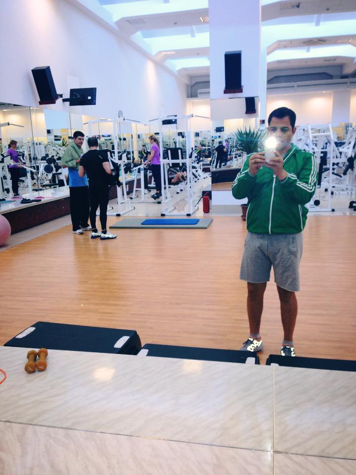 Jean de la ... sală! C&acirc;ntăreţul &icirc;şi menţine silueta prin sport