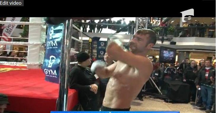 Lucian Bute s-a antrenat &icirc;ntr-un mall din Canada