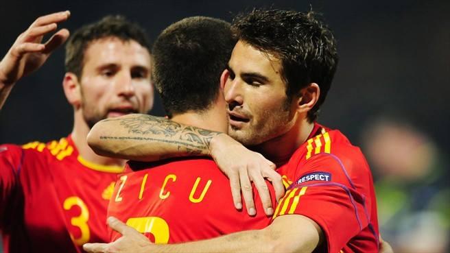 Zicu şi Mutu s-au lepădat de Dinamo! Şi-au &icirc;njurat marea dragoste alături de fanii Petrolului