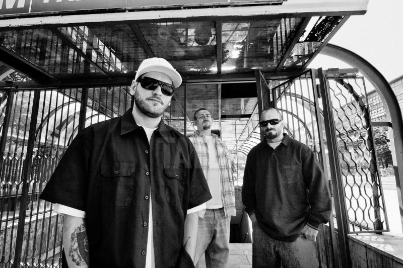 Nu s-au modelat după tendinţe, &icirc;nsă cei de la BUG Mafia se ţin tare!