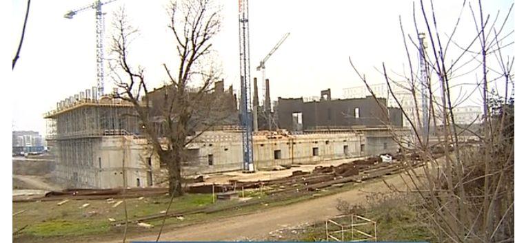 Patriarhul Daniel &icirc;i invocă pe Slavici şi pe Eminescu pentru construirea Catedralei Neamului