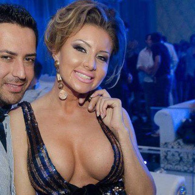 E blondă, e sexy şi e... gospodină! Roxana Vaşniuc: "Mulg vaca grozav!"