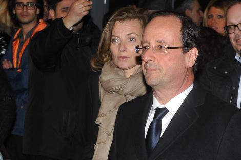 Francois Hollande s-ar iubi de doi ani cu actrița Julie Gayet