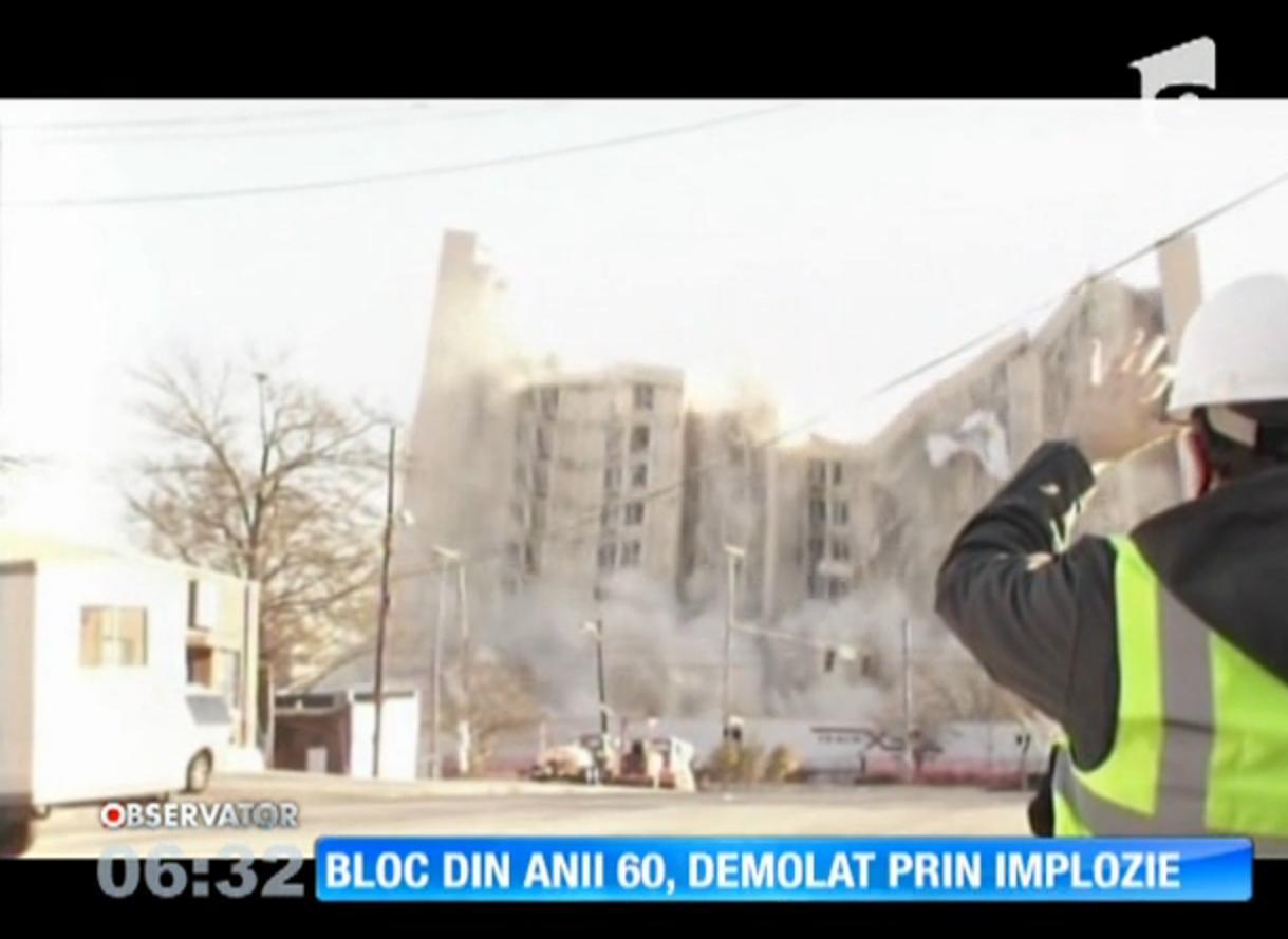 Bloc din anii '60, demolat prin implozie