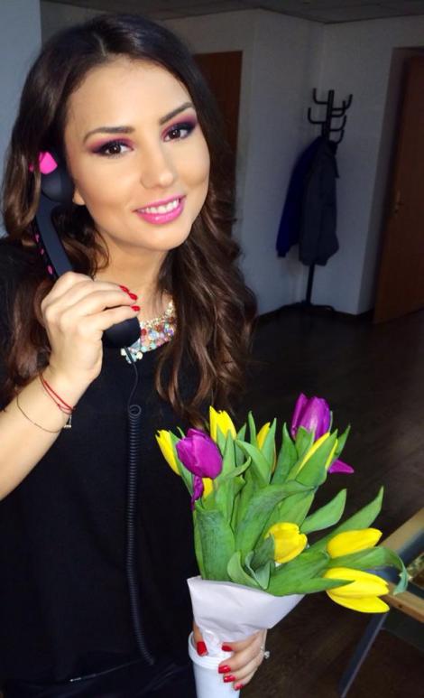La mulți ani! Andreea Joița, alintată cu lalele de ziua ei (GALERIE FOTO)