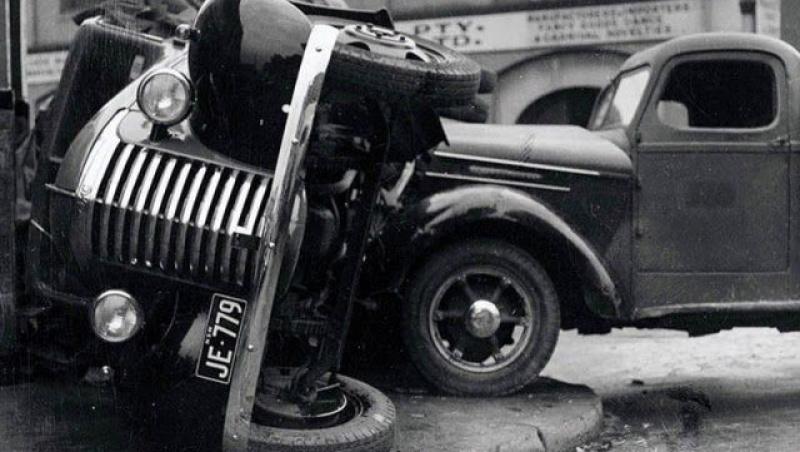 GALERIE FOTO | Accidente auto spectaculoase din 1921!