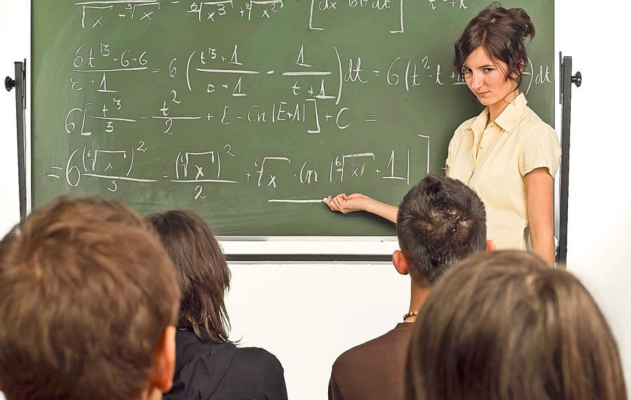 Revolta profesorilor! Scandalul "şpăgilor" blochează activităţile extraşcolare!