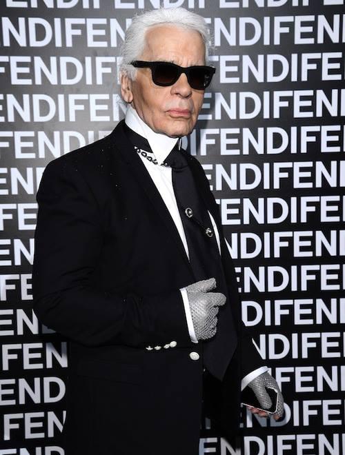 Karl Lagerfeld, prezentare de modă &icirc;n pantofi sport