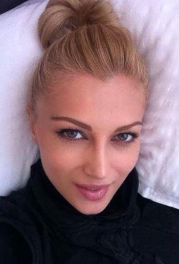 Ai vrea să auzi asta &icirc;n fiecare zi! Mai ales de la Lora