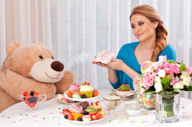 Prima poză "ca fetele"! Fotografie emoţionantă cu Alina Sorescu şi fiica ei, Elena Carolina