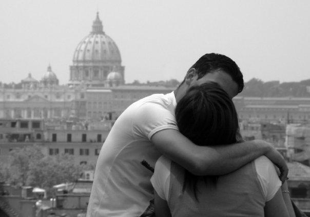 Originali ca-n totdeauna. Rom&acirc;nii sărbătoresc &icirc;n stil mare dragostea