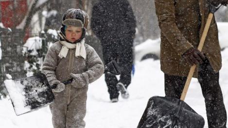 Ponta l-a luat la întrebări pe ministrul Educaţiei cu privire la închiderea şcolillor din Bucureşti