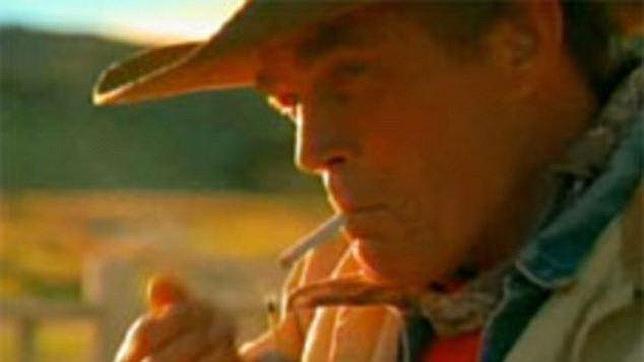 Eric Lawson, "omul Marlboro", a murit din cauza fumatului