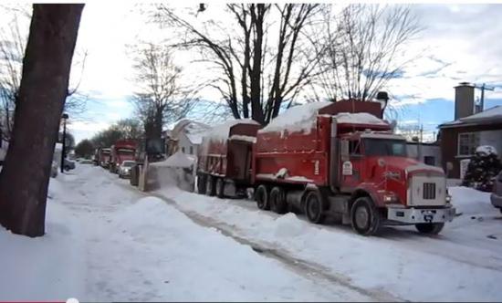 Cum se face DESZĂPEZIREA &icirc;n Japonia, SUA ori Canada. Nămeţii ajungeau la 5 METRI