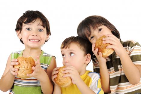 Profu` Menci te învață cum să previi ”ficatul gras” la copii!