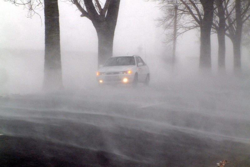 A &icirc;ngheţat Rom&acirc;nia! "Viscolul este la intensitate MAXIMĂ"