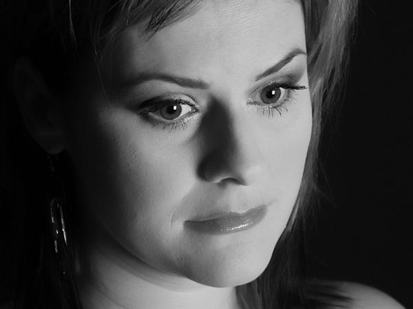 Mălina Olinescu ar fi &icirc;mplinit, astăzi, 40 de ani!