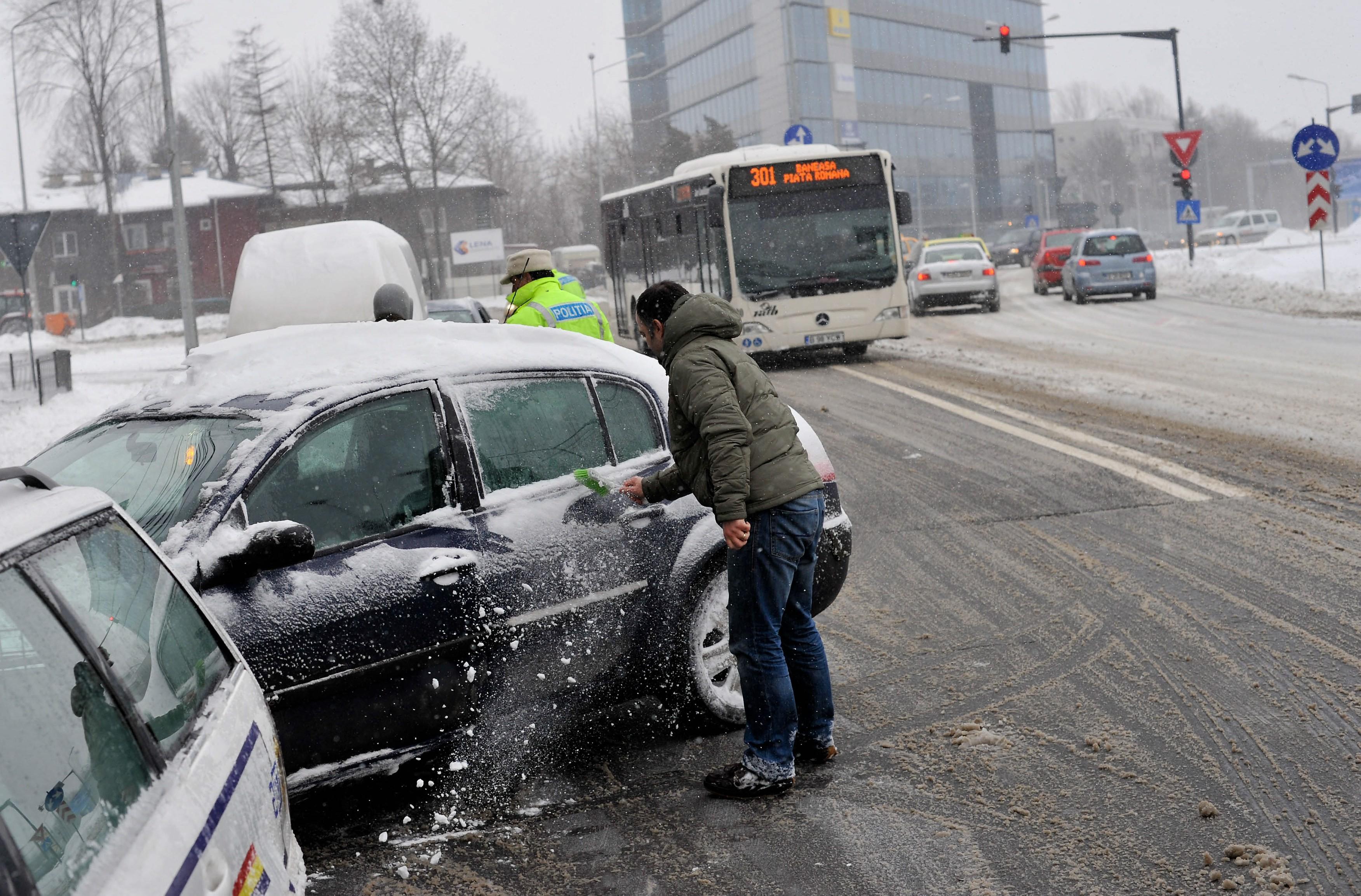 Școlile din Capitală răm&acirc;n &icirc;nchise și vineri