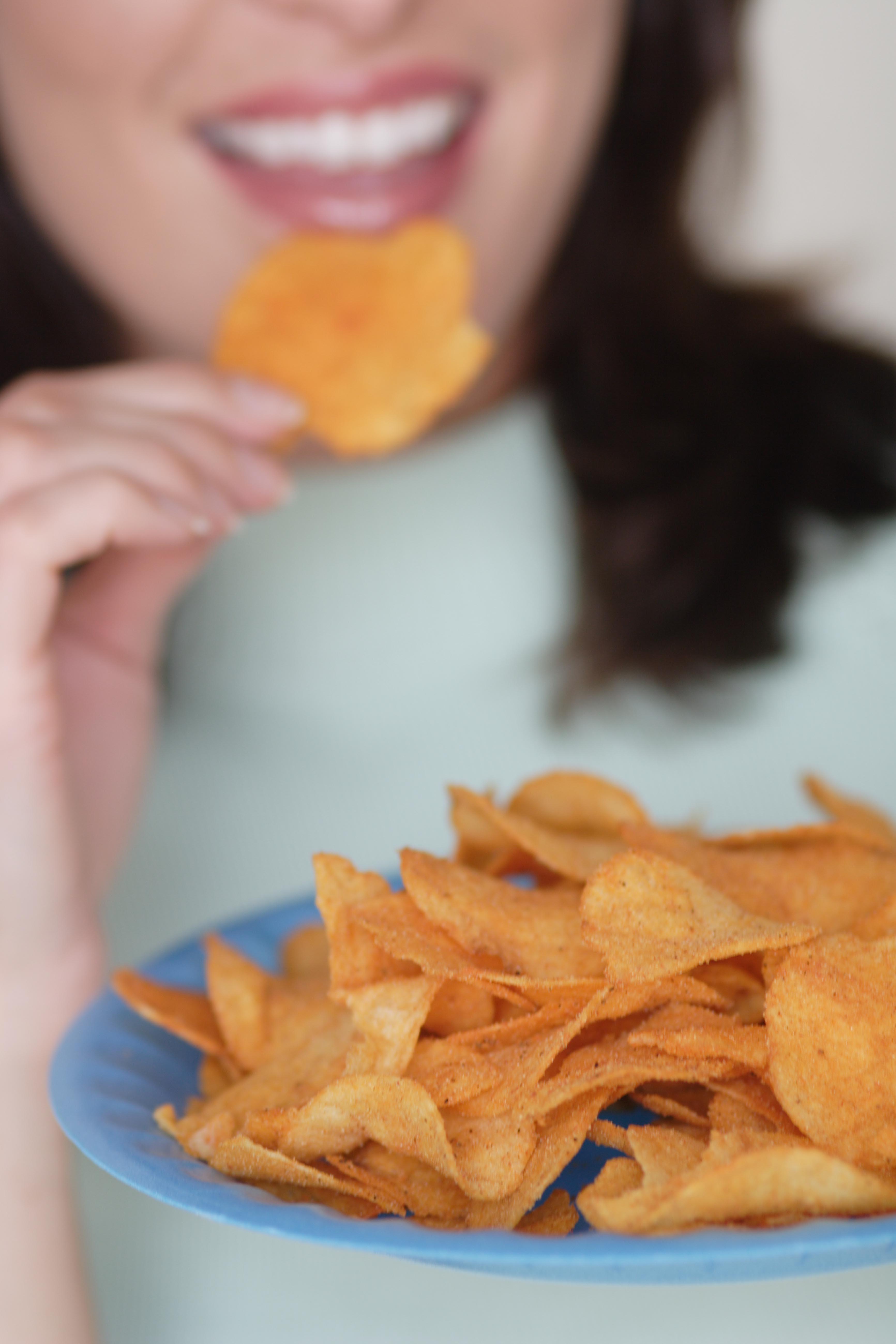 Nu o să mai măn&acirc;nci niciodată CHIPSURI după ce o să citeşti ASTA!