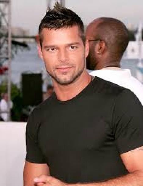Ricky Martin s-a despărţit de iubitul său