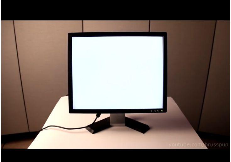 Cum să vă construiţi un monitor secret!