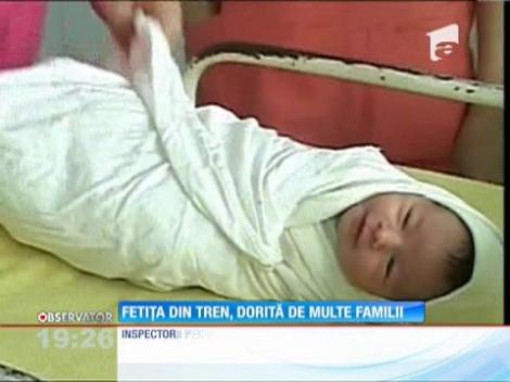 Sărbătorile au trecut, dar minunile ramân! Fetiţa abandonată în tren ar putea fi înfiată, datorită reportajelor de la Observator!