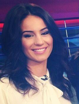 Geanina Ilieş, iubită de fanii de pe Facebook