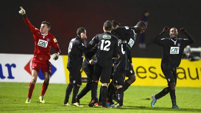 Un goalkepeer din Franţa a marcat din poartă-n poartă!