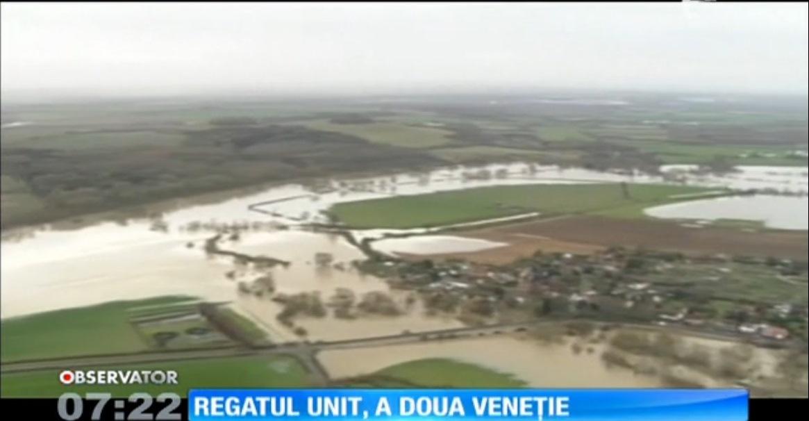 Zeci de localităţi de pe coastă Regatului Unit au fost inundate