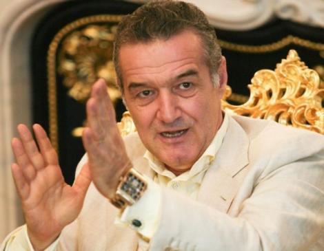 Gigi Becali a fost dus de urgenţă la spitalul penitenciarului Poarta Albă