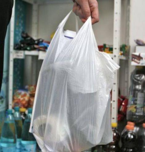 California, primul stat american care interzice pungile din plastic