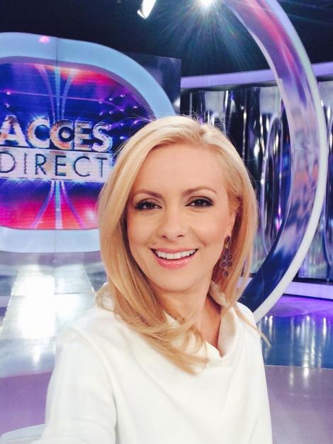 Simona Gherghe şi-a surprins telespectatorii cu un LOOK NOU! Uite cum a prezentat "Acces Direct"