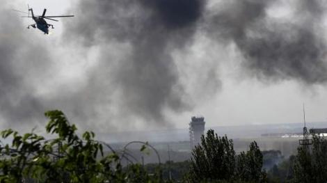 VIDEO ŞOCANT! BOMBARDAMENT în Donețk. Zece civili MORȚI