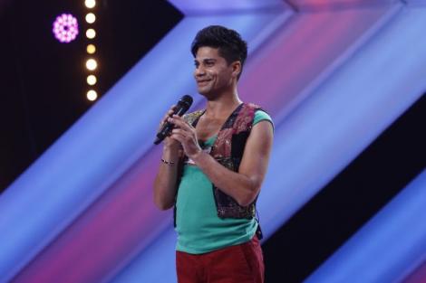 Bănică și-a găsit nașul! Tâmplarul cu atitudine de milioane i-a făcut „Surprize, Surprize”: „Ești URIAȘ, ești FANTASTIC!”