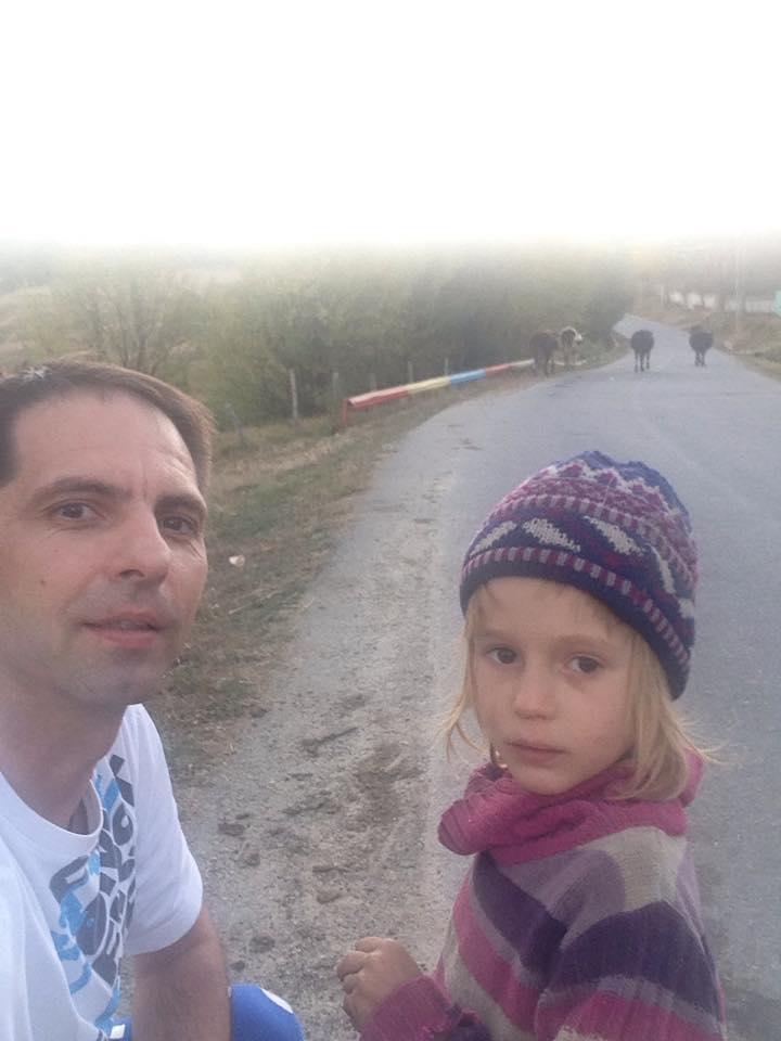 Fără cuvinte! Dan Negru, mişcat p&acirc;nă la lacrimi de povestea unui copil &icirc;nt&acirc;lnit pe stradă