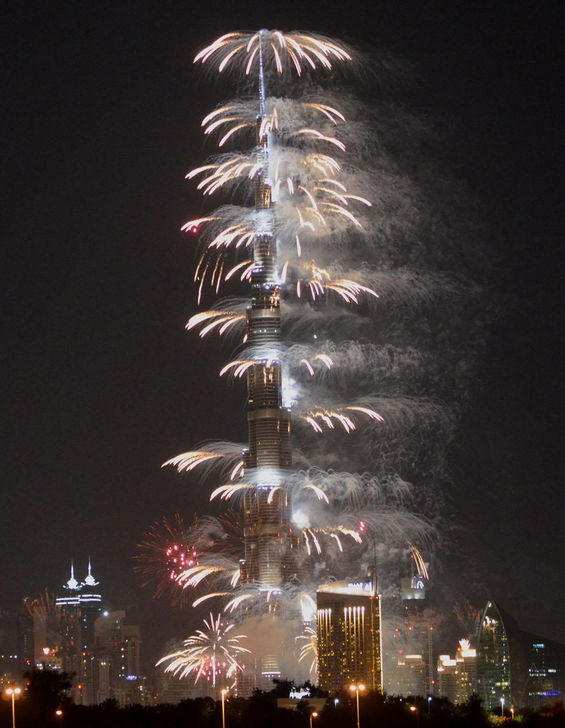 Revelionul 2015 in cea mai inalta cladire din lume!