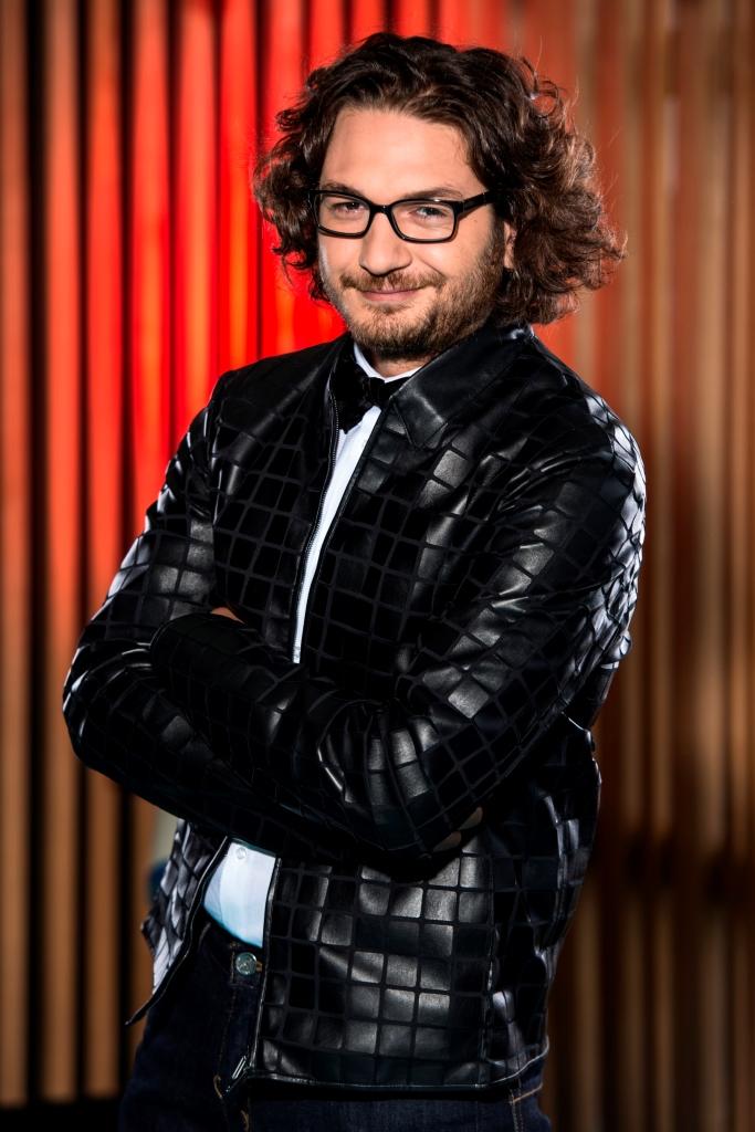 Chef Florin Dumitrescu recunoaşte că prima dată c&acirc;nd i-a gătit  mamei lui aceasta a izbucnit &icirc;n pl&acirc;ns: &ldquo;mama pl&acirc;ngea şi m&acirc;nca, m&acirc;nca şi pl&acirc;ngea&rdquo;