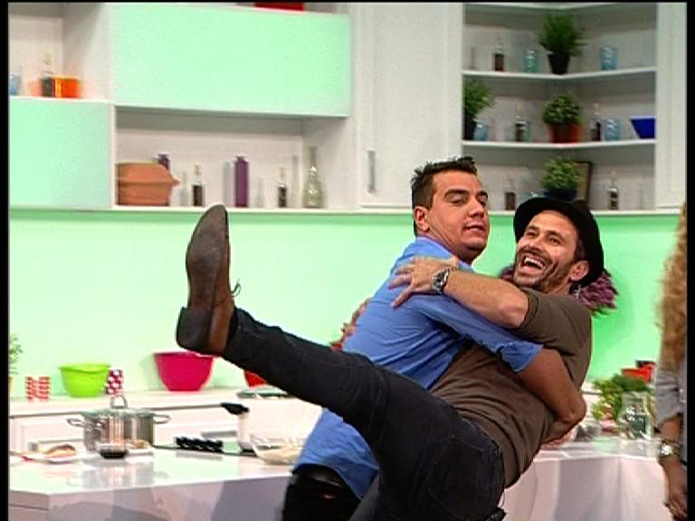 Nicolai Tand, concurentul "Dansează printre stele", ia lecţii de dans chiar şi c&acirc;nd găteşte