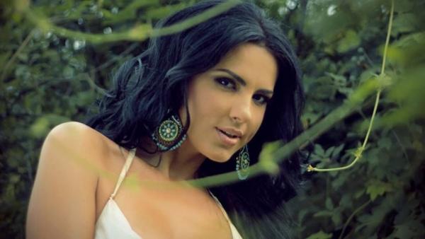 Body negru și mulat! Lavinia P&icirc;rva, interzis de sexy &icirc;ntr-o apariție tv