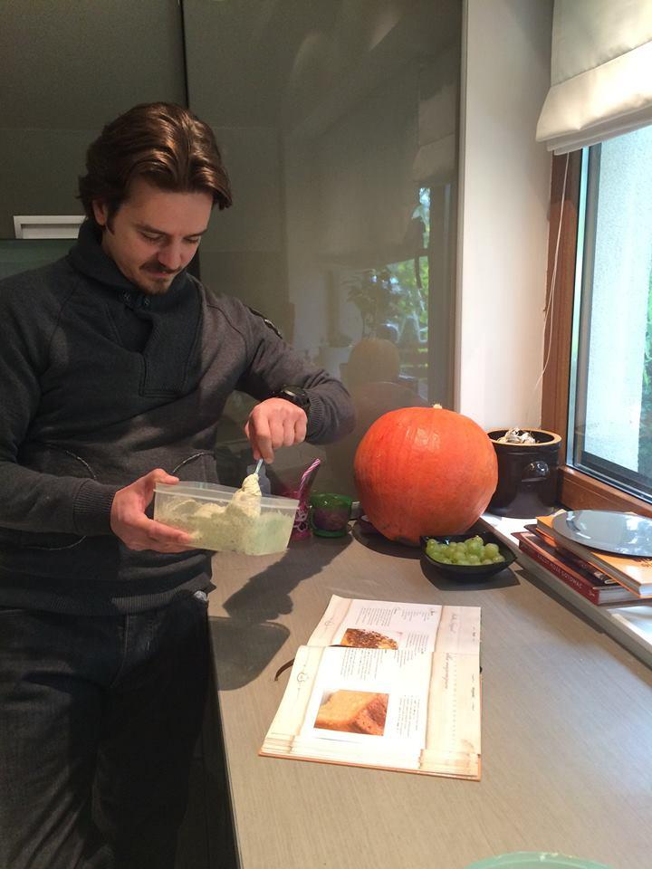 Maestru dansator și... bucătar! Juratul Mihai Petre gătește cot la cot cu soția sa!