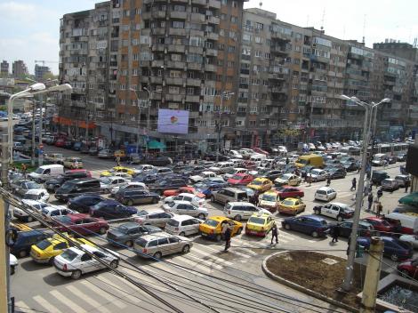 Atenţie, şoferi! Circulaţia din centrul Bucureştiului e PARALIZATĂ! Vezi zonele pe care trebuie să le eviţi