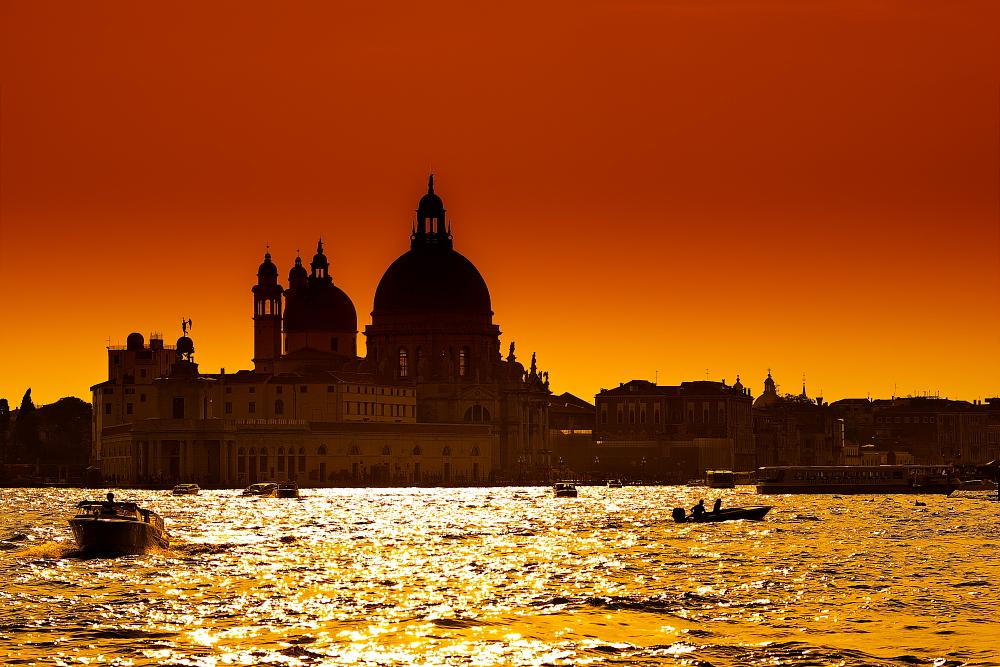 Invitatie in marele tur al Italiei